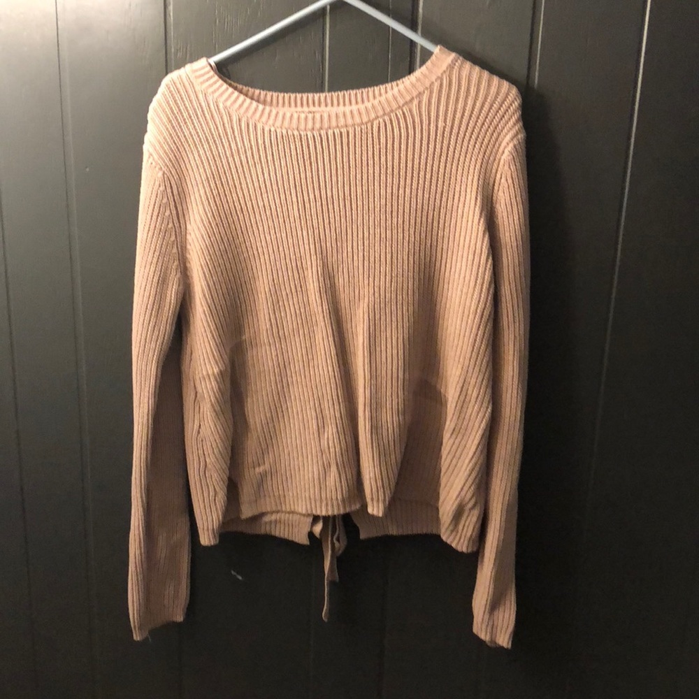 Back tie sweater